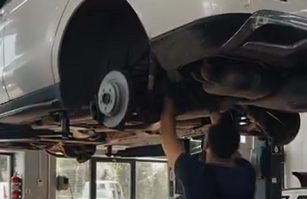 De la o zgârietură la un perlat complex: cum funcționează service-ul auto Grand Premium din Chișinău