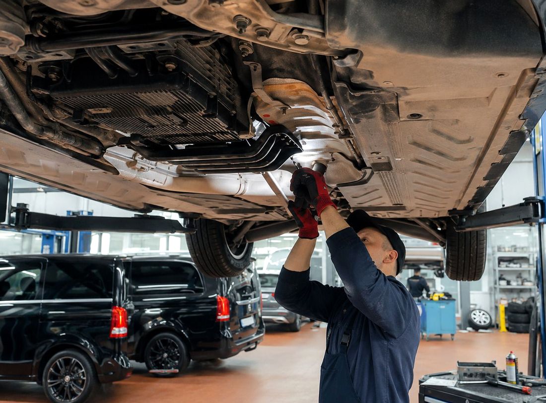 Reparații auto la service-ul Grand Premium din Chișinău.