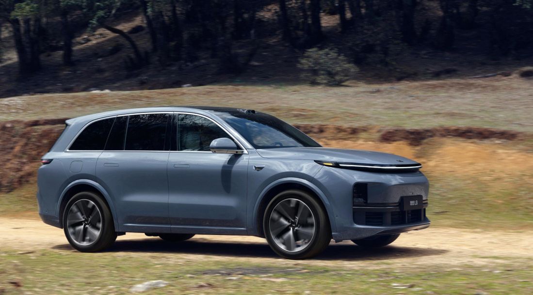 Li L8 este un crossover familial din clasa premium.